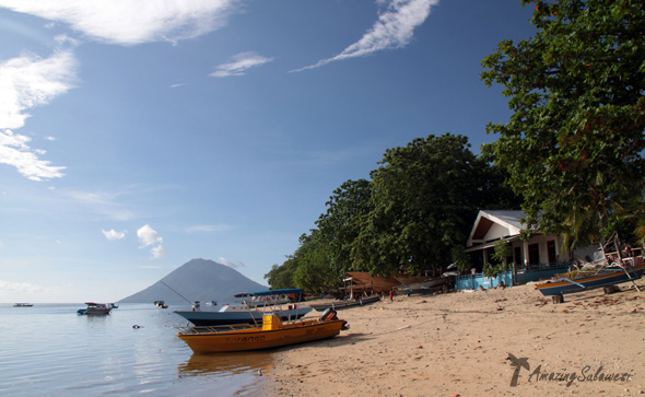 bunaken-marine-park-sulawesi-indonesia-8